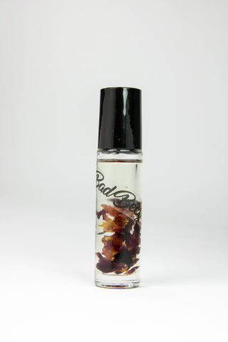 coconut infused lip oil is perfect for hydrating & moisturizing lips